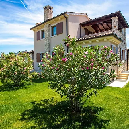 Gorgeous In With Kitchen * Vodnjan