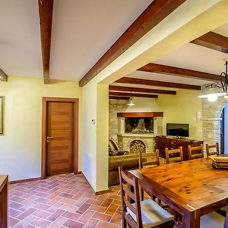 Gorgeous In With Kitchen Holiday home *